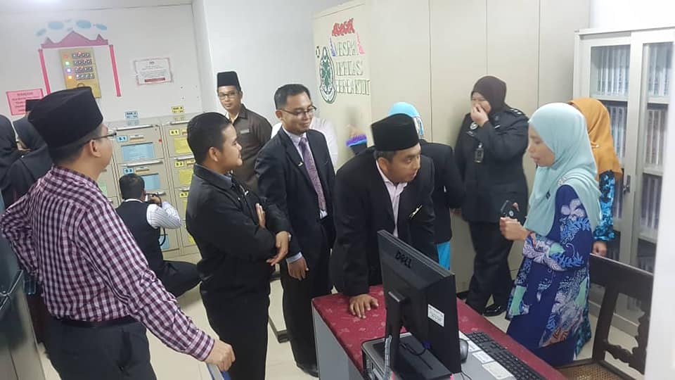 Lawatan EKSA ke Sekolah Henry Gurney