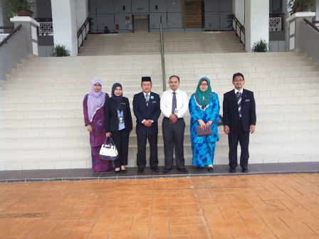 Lawatan Kerja Pegawai-Pegawai Mahkamah Persekutuan Putrajaya Bertujuan Melihat Pengurusan Rekod MSNM Lawatan Kerja Pegawai-Pegawai Mahkamah Persekutuan Putrajaya Bertujuan Melihat Pengurusan Rekod MSNM